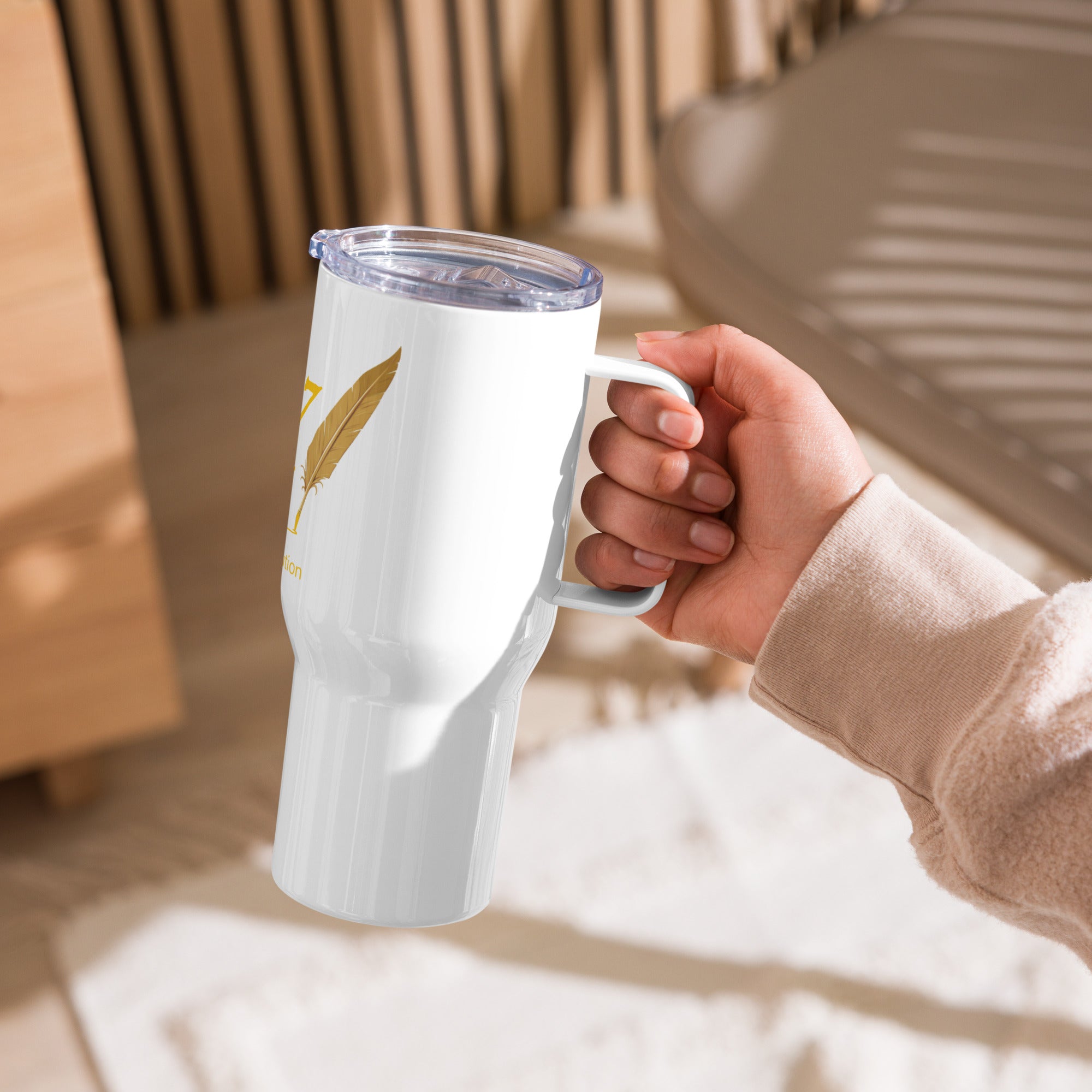 Travel mug with a handle image 0