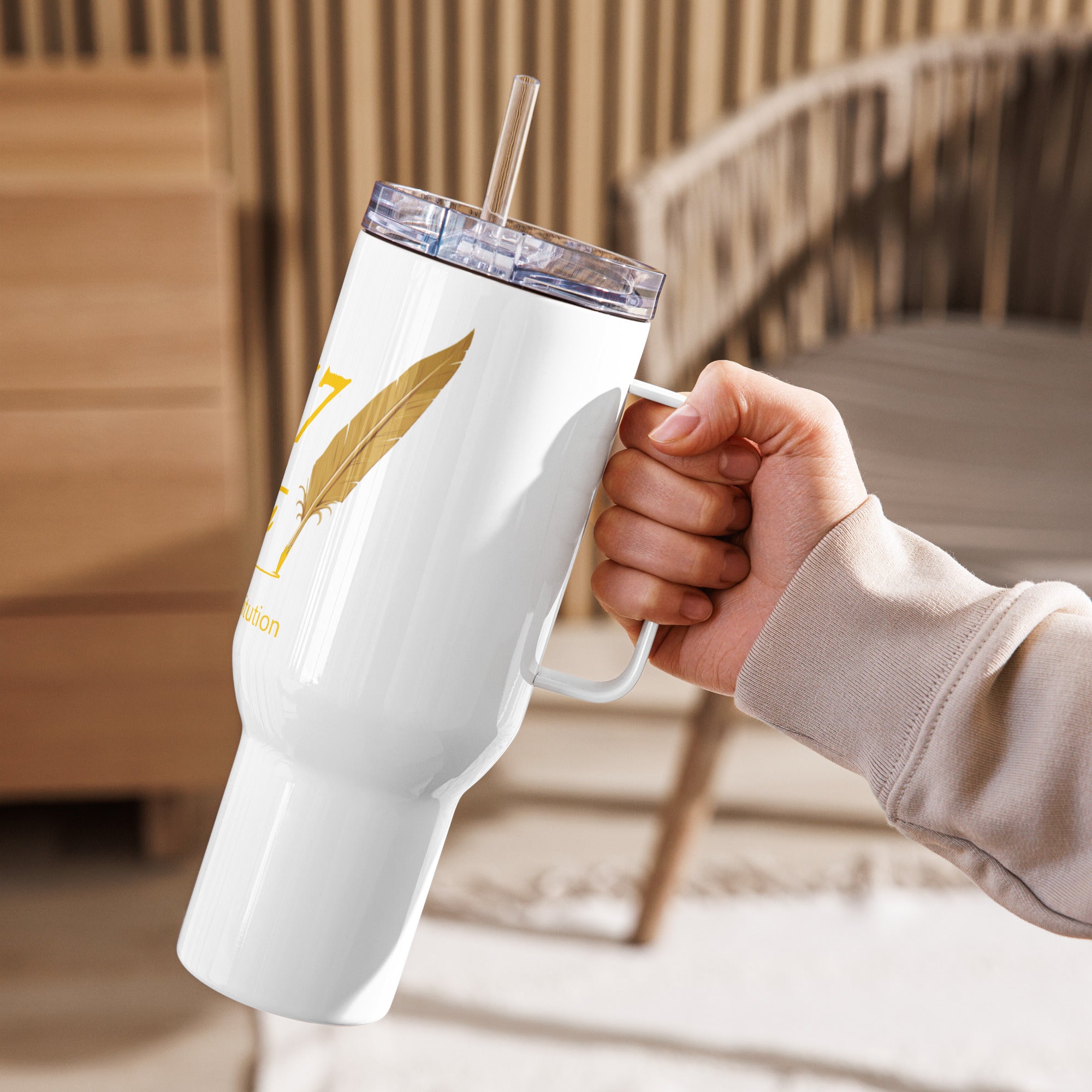 Travel mug with a handle image 12